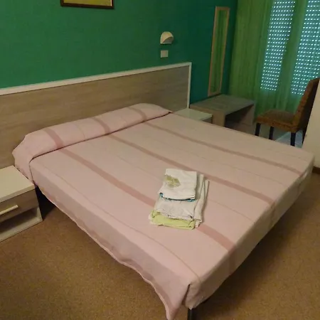 Hotel Consul