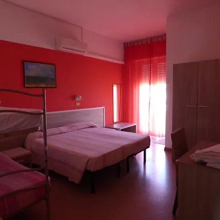 Consul Hotel